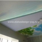 Двухуровневый потолок с УФ печатью на сатиновой пленке с внутренней подсветкой